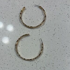 Lilly Pulitzer Twisted Gold Hoop Earrings